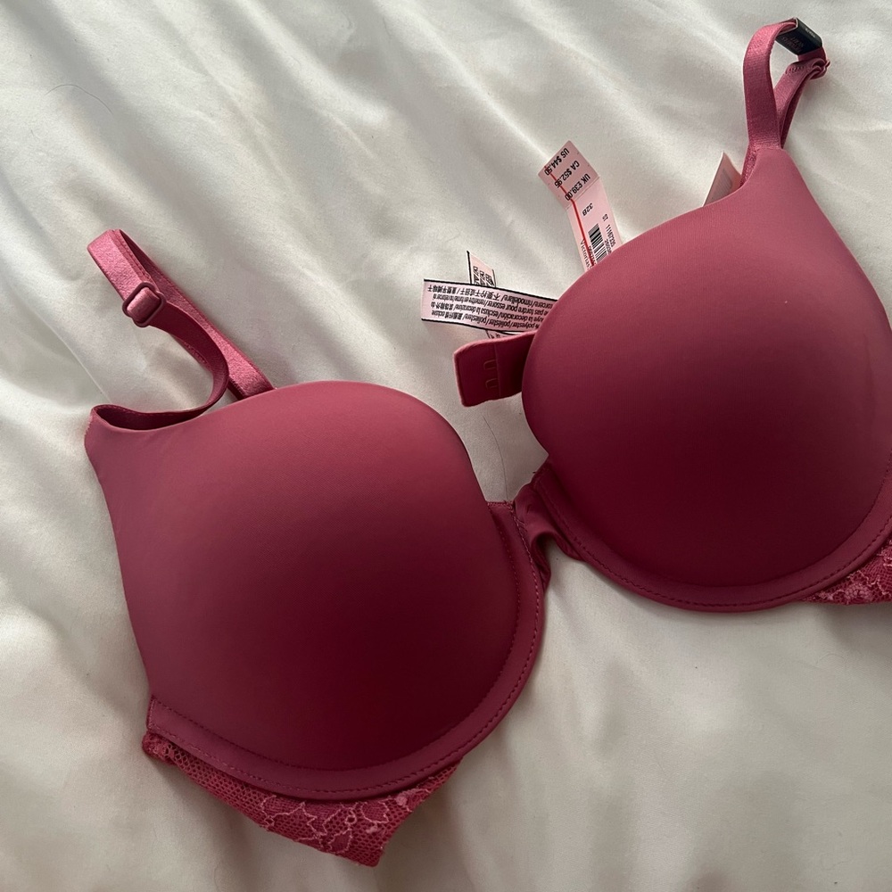 Victoria’s Secret Bra Berry Pink